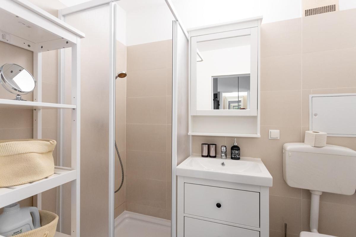 New Shalalaliving - Lovenest Or Workspace Near Schoenbrunn Bg Wien